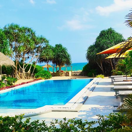 Sleeping Elephant Beach Resort Тангалла Экстерьер фото