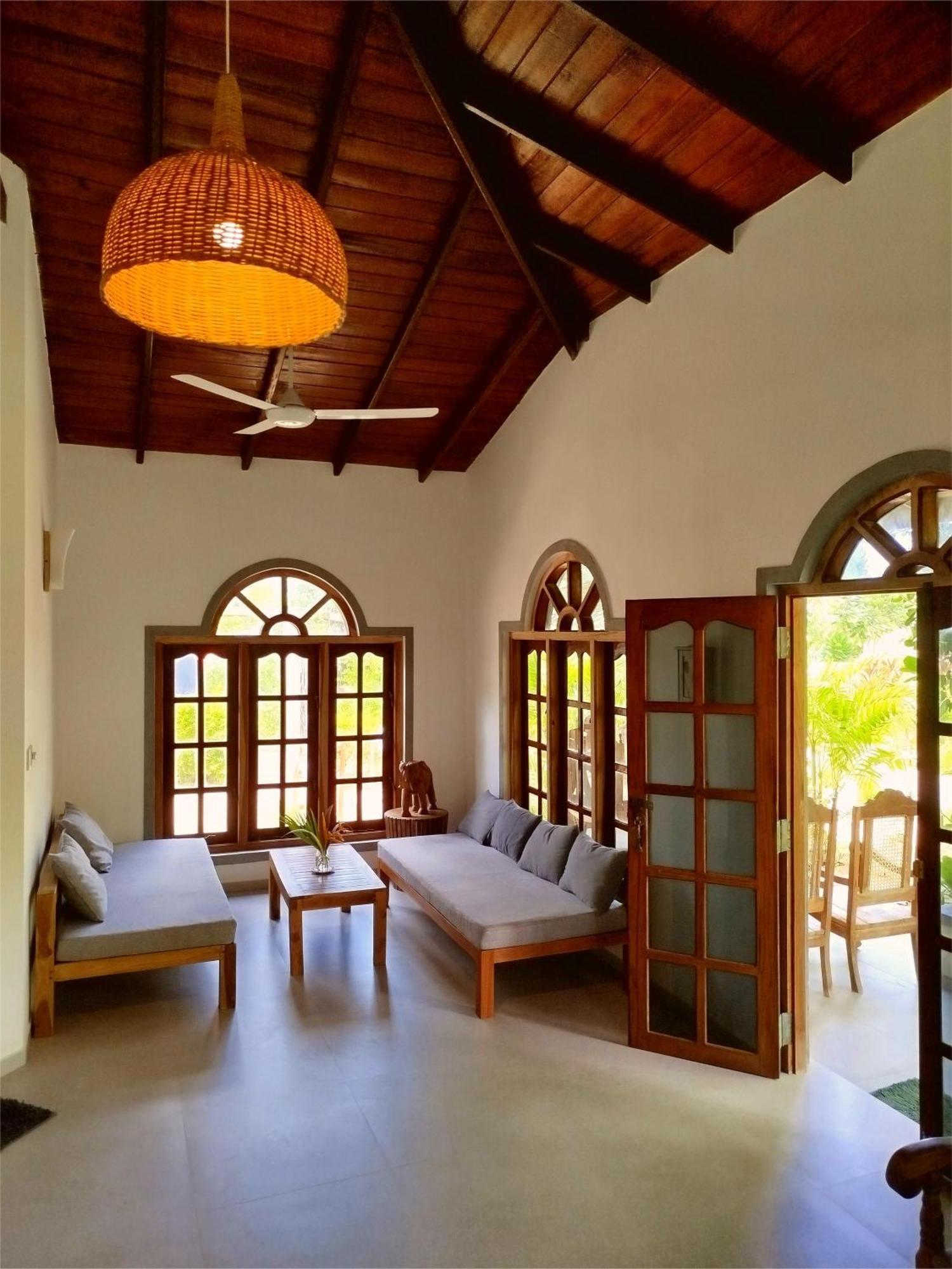 Sleeping Elephant Beach Resort Тангалла Экстерьер фото