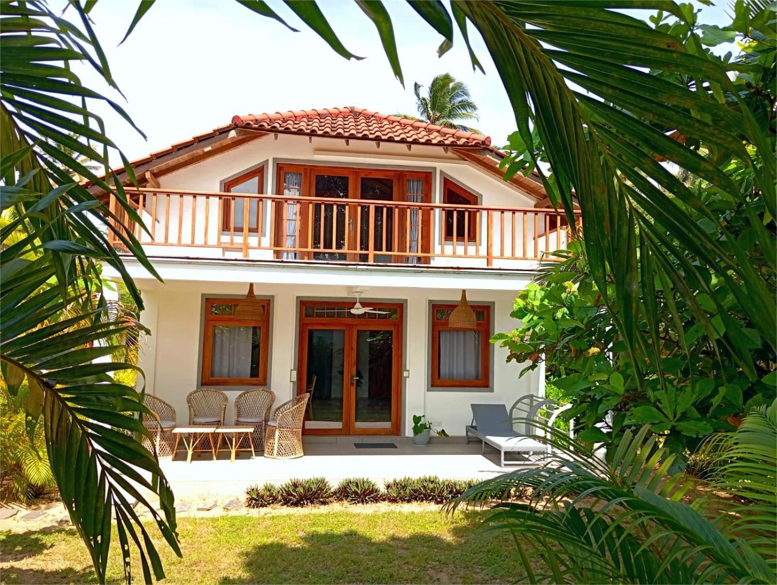 Sleeping Elephant Beach Resort Тангалла Экстерьер фото