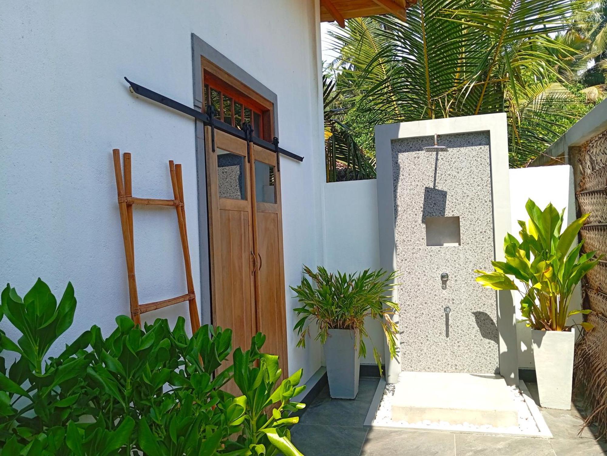 Sleeping Elephant Beach Resort Тангалла Номер фото